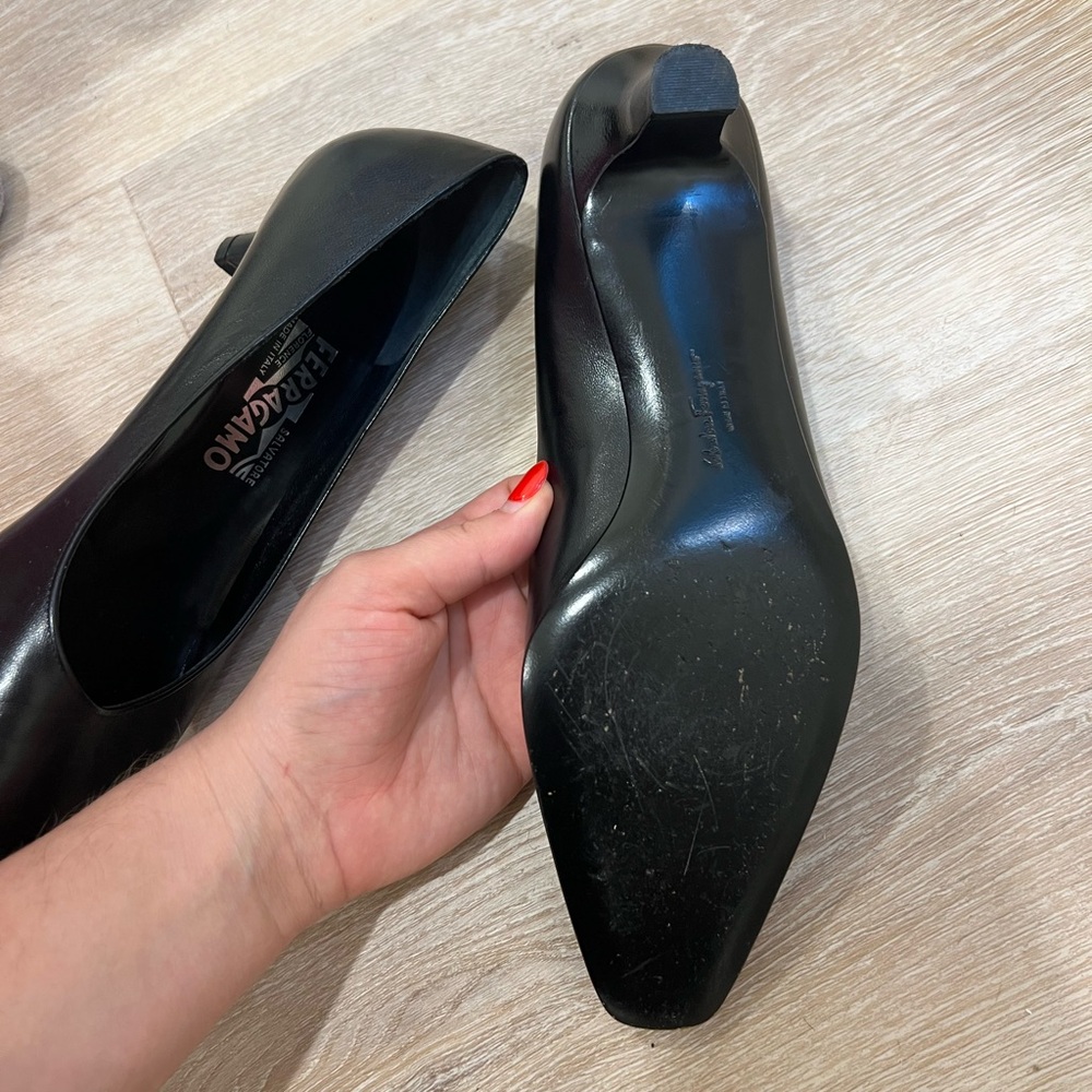 Salvatore Ferragamo Black Leather Heels - Picture 4 of 6